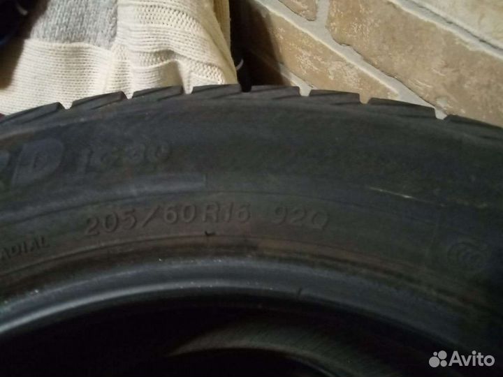 Yokohama Ice Guard IG30 205/60 R16