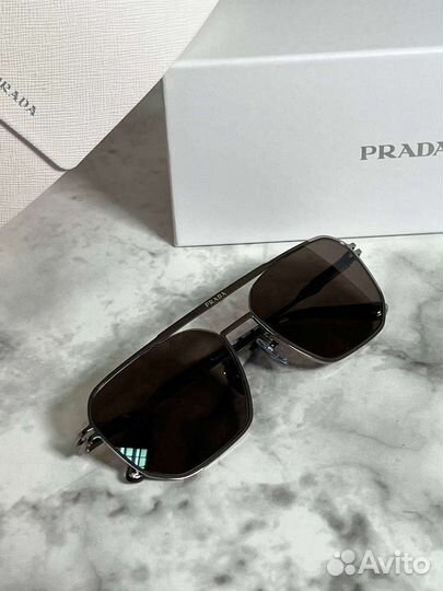 Солнцезащитные очки мужские prada