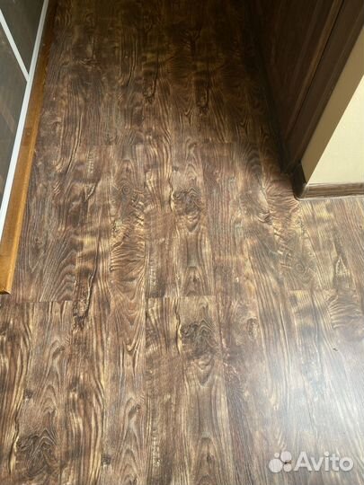 Продаю ламинат