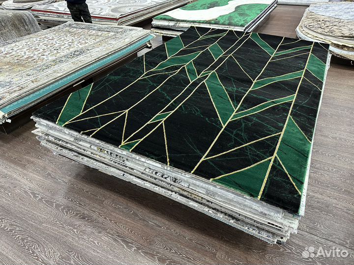 Ковер черный 2х2.9 новый