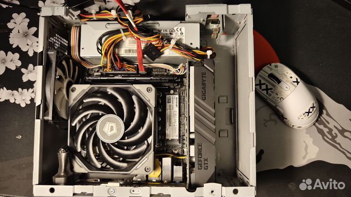 Компактный Игровой пк в mini ITX исполнении Intel