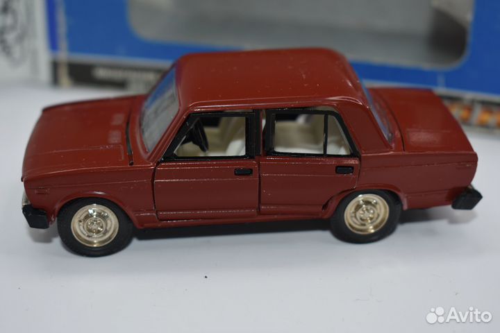 Ваз 2105 модель 1:43