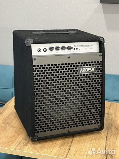 Комбоусилитель Warwick BC 40