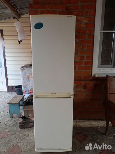Холодильник samsung