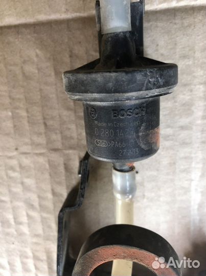 Клапан вентиляции топливного бака Ford Focus III