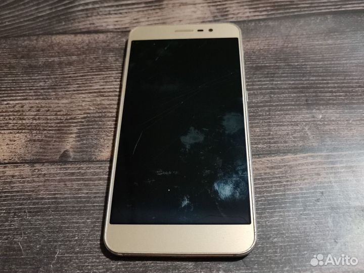 ZTE Blade A910, 3/32 ГБ