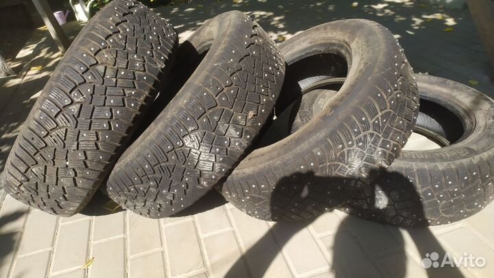 Continental IceContact 2 SUV 215/65 R16 102T