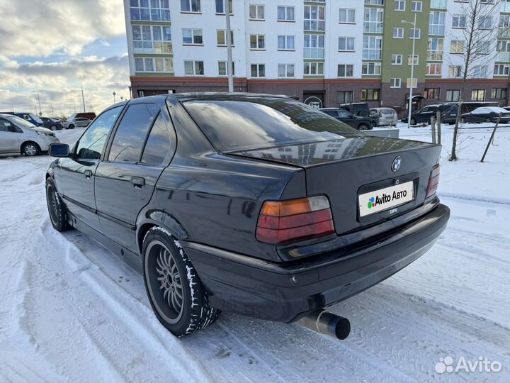 BMW 3 серия 1.8 AT, 1993, 380 000 км