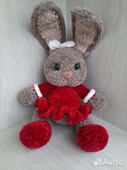 Вязаный заяц