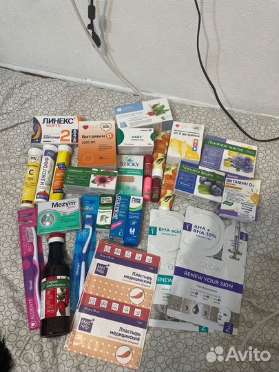 Бальзам для губ/крем/маска для лица