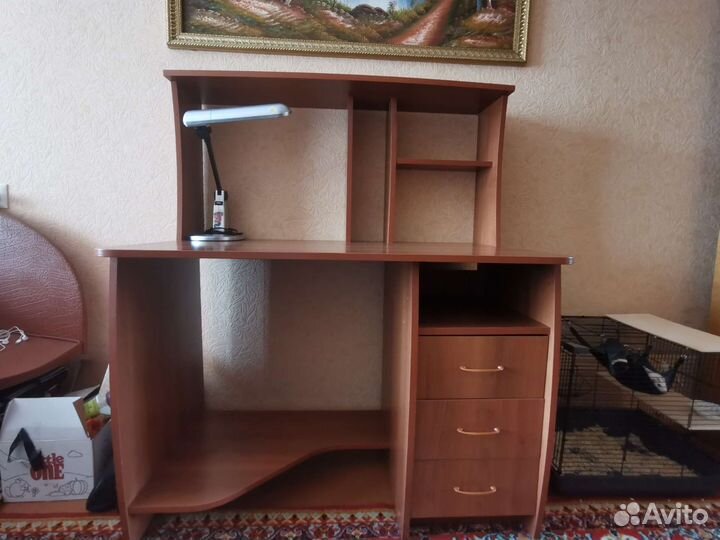 Письменный стол