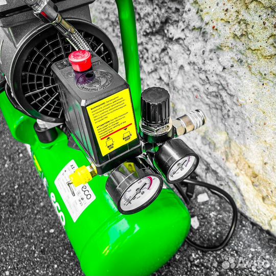 Компрессор ECO AE-10-OF1 безмасляный