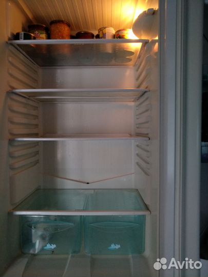 Холодильник Стинол