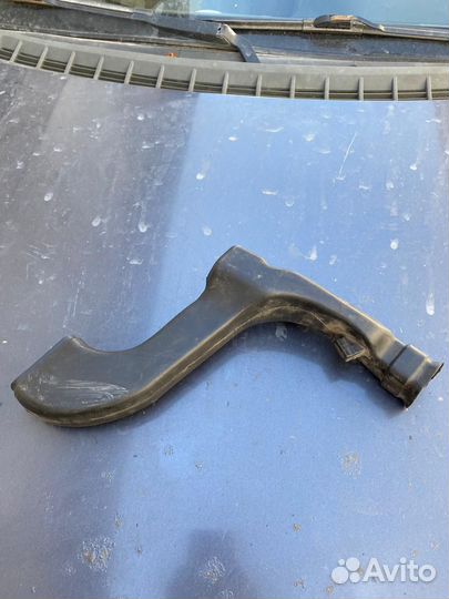 Воздуховод Мерседес w210