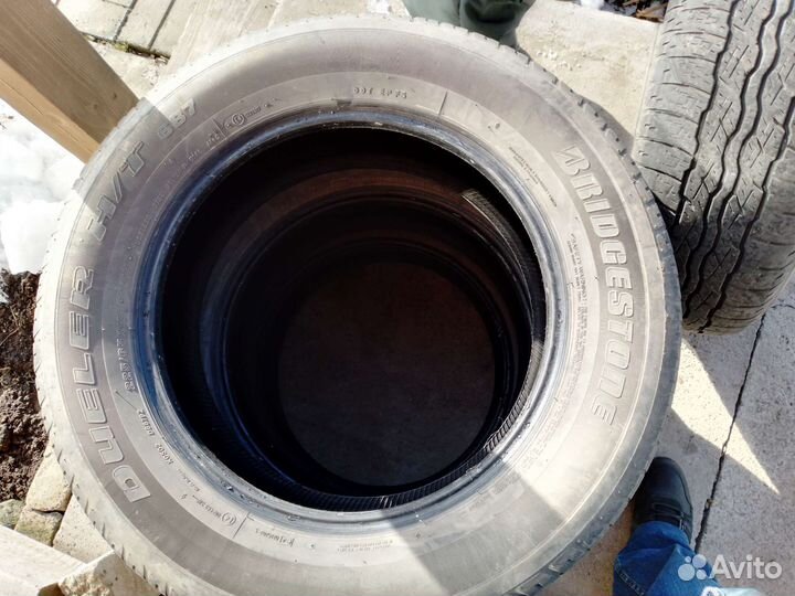 Bridgestone Dueler H/T D687 225/65 R17 102