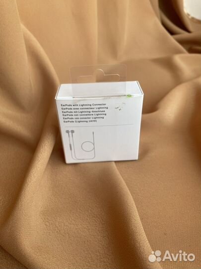 Коробка под Наушники earpods apple как новая