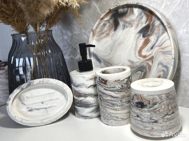 Набор для ванной комнаты дозатор для мыла мыльница