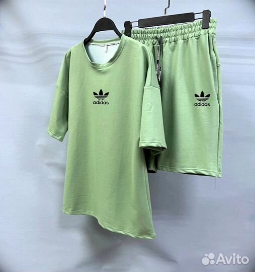 Мужской спортивный костюм Adidas