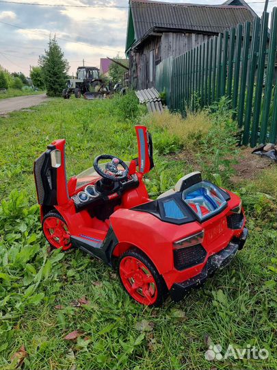 Электромобиль детский