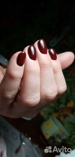 Маникюр и педикюр