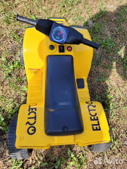 Детский квадроцикл на аккумуляторе