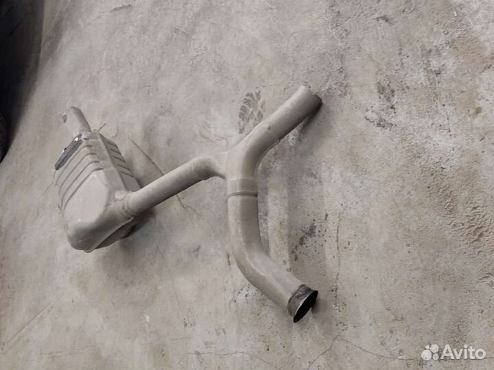 Глушитель левый на Mercedes c 205