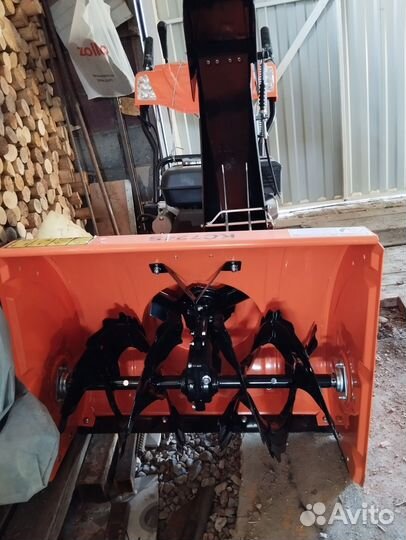 Снегоуборщик бензиновый самоходный бу