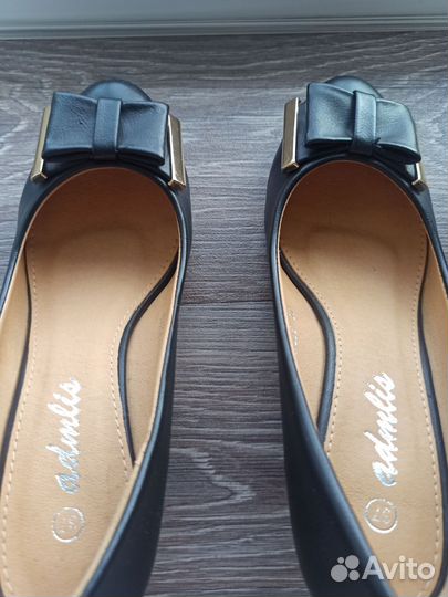 Туфли женские 37 размер новые