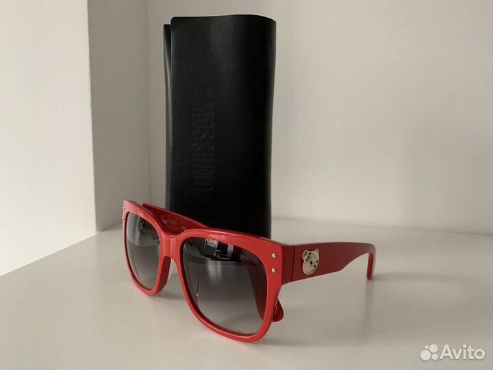 Солнцезащитные очки Moschino, оригинал