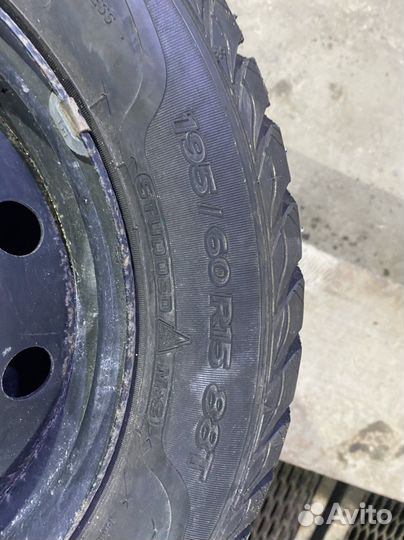 Sava Eskimo Stud 195/60 R15 88B
