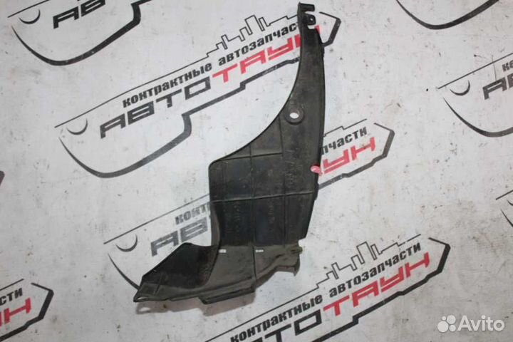 Подкрылок toyota scion IST XA NCP60 NCP61 NCP65 за