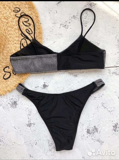 Женский раздельный купальник на маленькую грудь