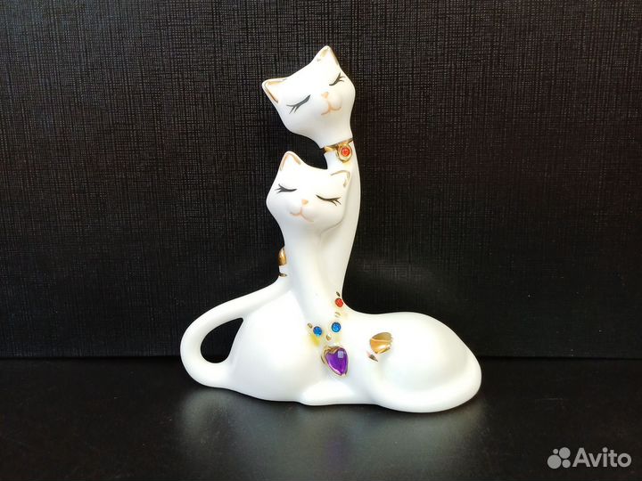 Фигурки кошек