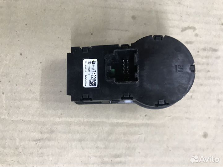 Блок включения света на опель Мокка