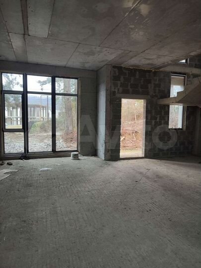 Дом 180 м² на участке 4,5 сот.