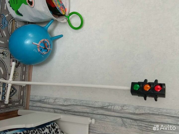 Игрушки светофор