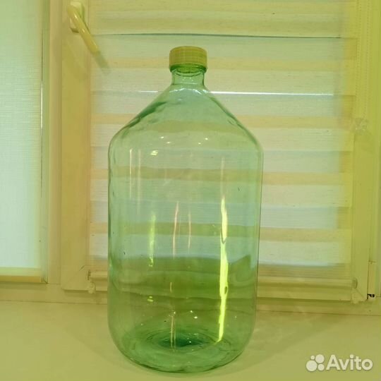 Бутылка стеклянная 19 л