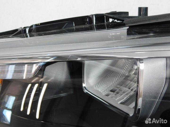 Фара левая Audi Q3/RS Q3