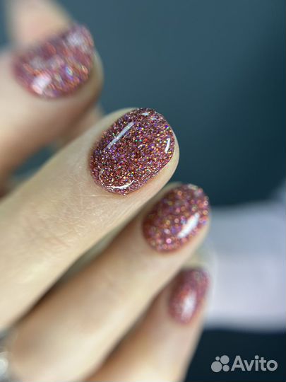 Пудровый маникюр