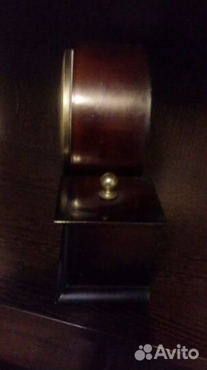 Настольные часы