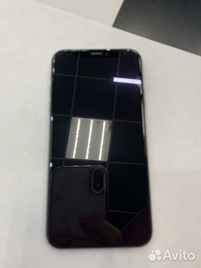 Телефон iPhone X 64 gb