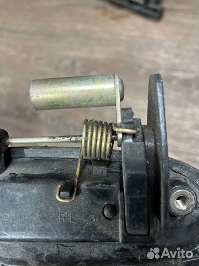 Ручка двери внешняя задняя левая Toyota Prius