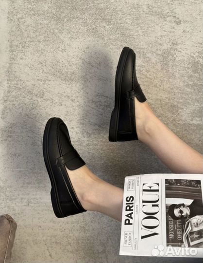 Лоферы женские