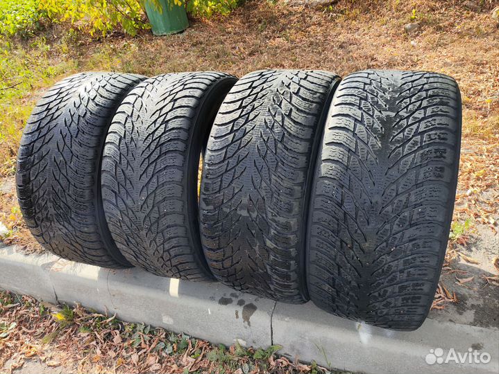 Nokian Tyres Hakkapeliitta R3 SUV 295/40 R21
