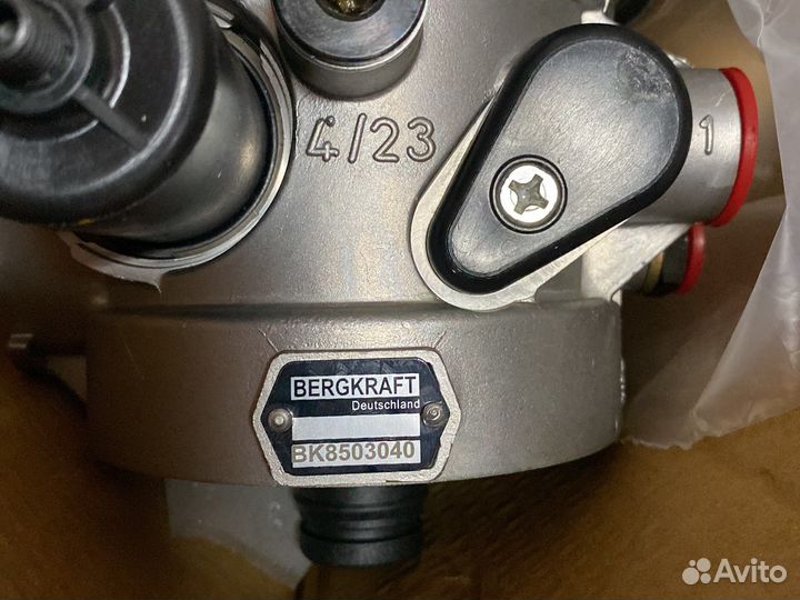 Кран осушителя воздуха с фильтром на Ивеко