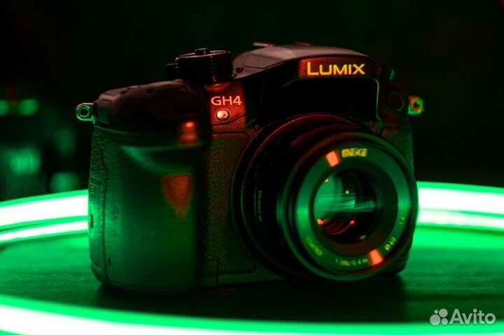 Panasonic GH4