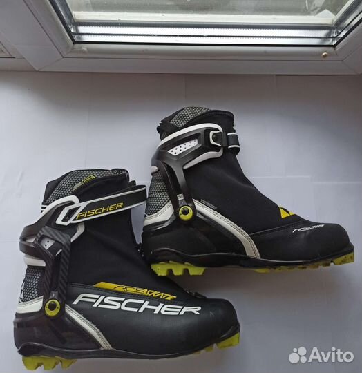 Лыжные ботинки fischer RC5 Skate 45 р