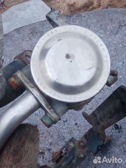 Клапан EGR Volkswagen Passat B5+ 2.3 V5 AZX