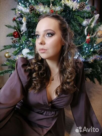 Макияж, причёска, локоны, хвост