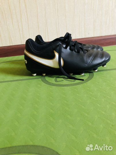 Бутсы с шипами